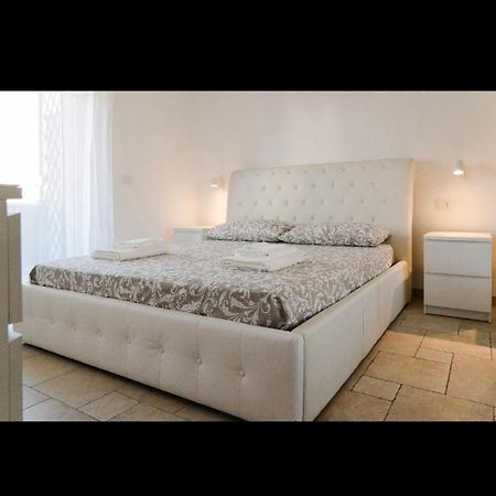 Pau Suite Home Фиумичино Екстериор снимка